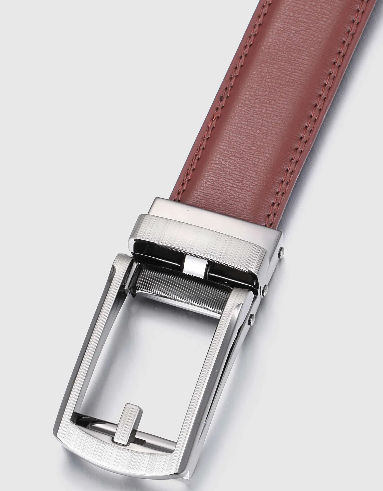 Adjustable from 28" to 44" Waist