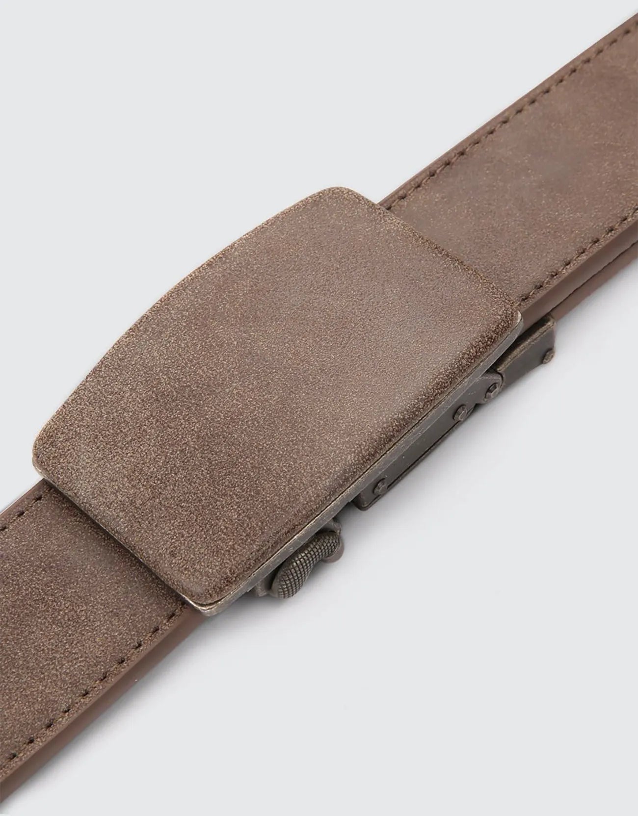 Adjustable from 28" to 44" Waist