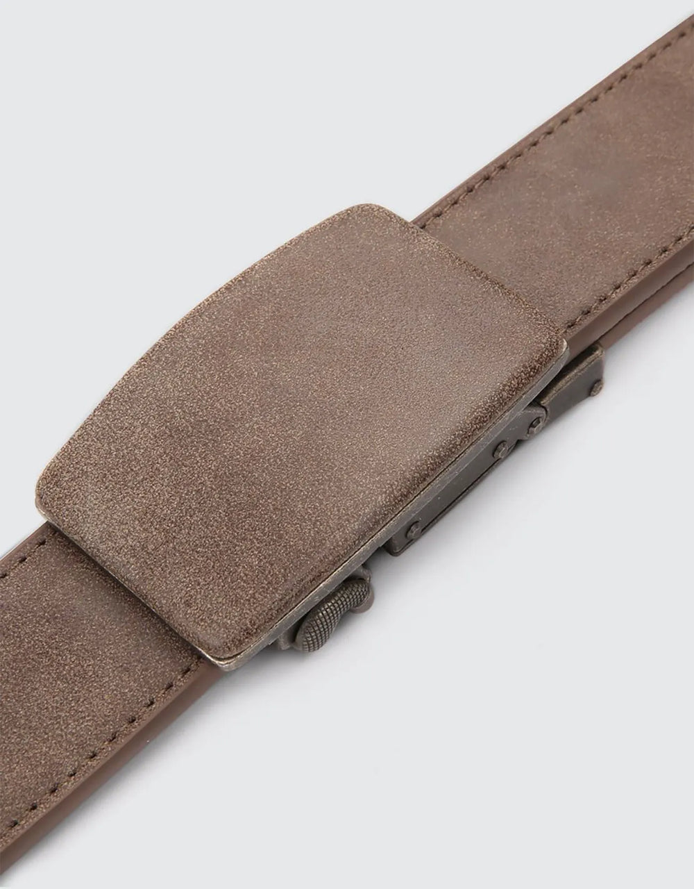 Adjustable from 28" to 44" Waist