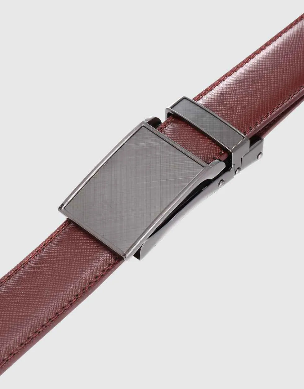 Adjustable from 28" to 44" Waist