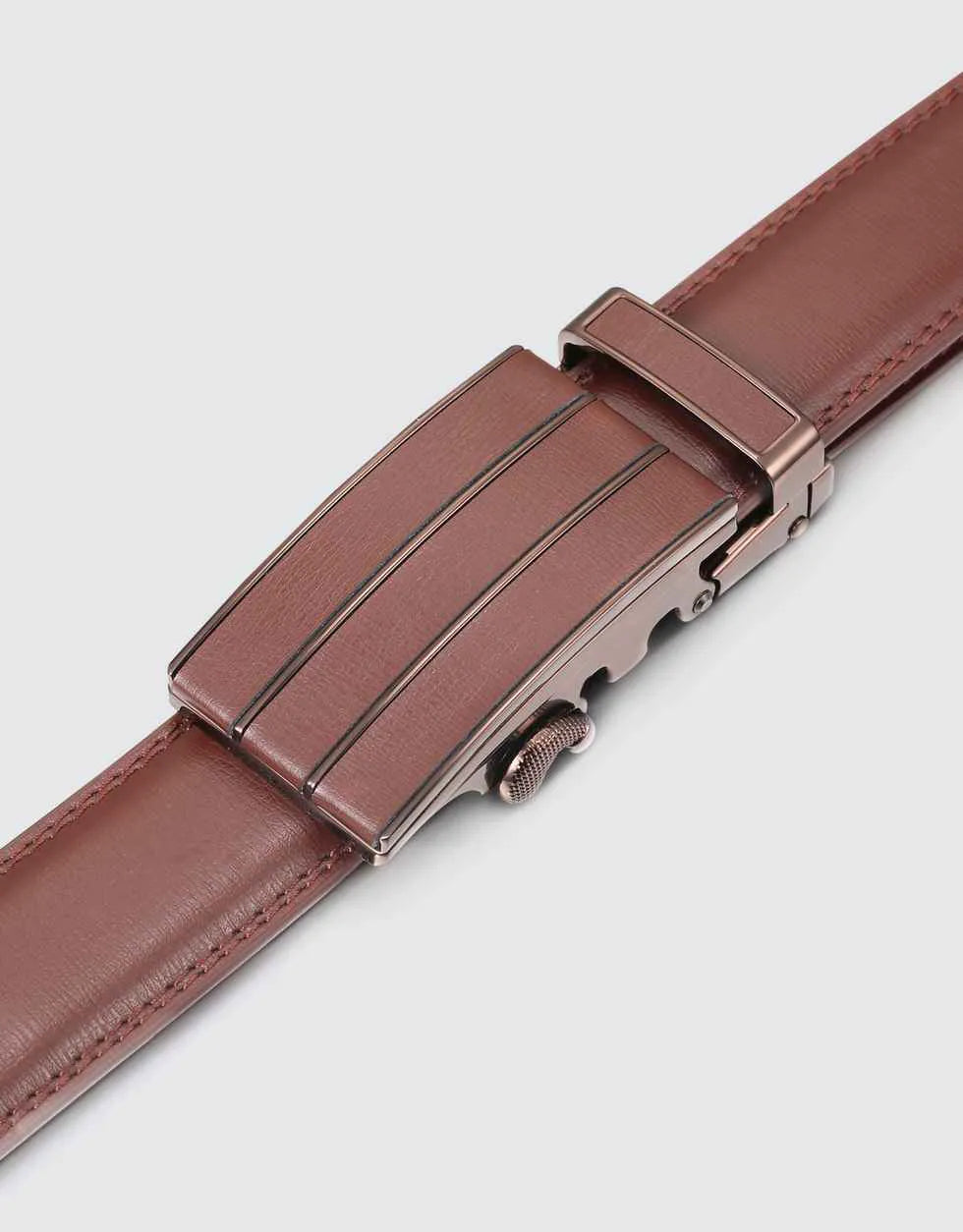 Adjustable from 28" to 44" Waist