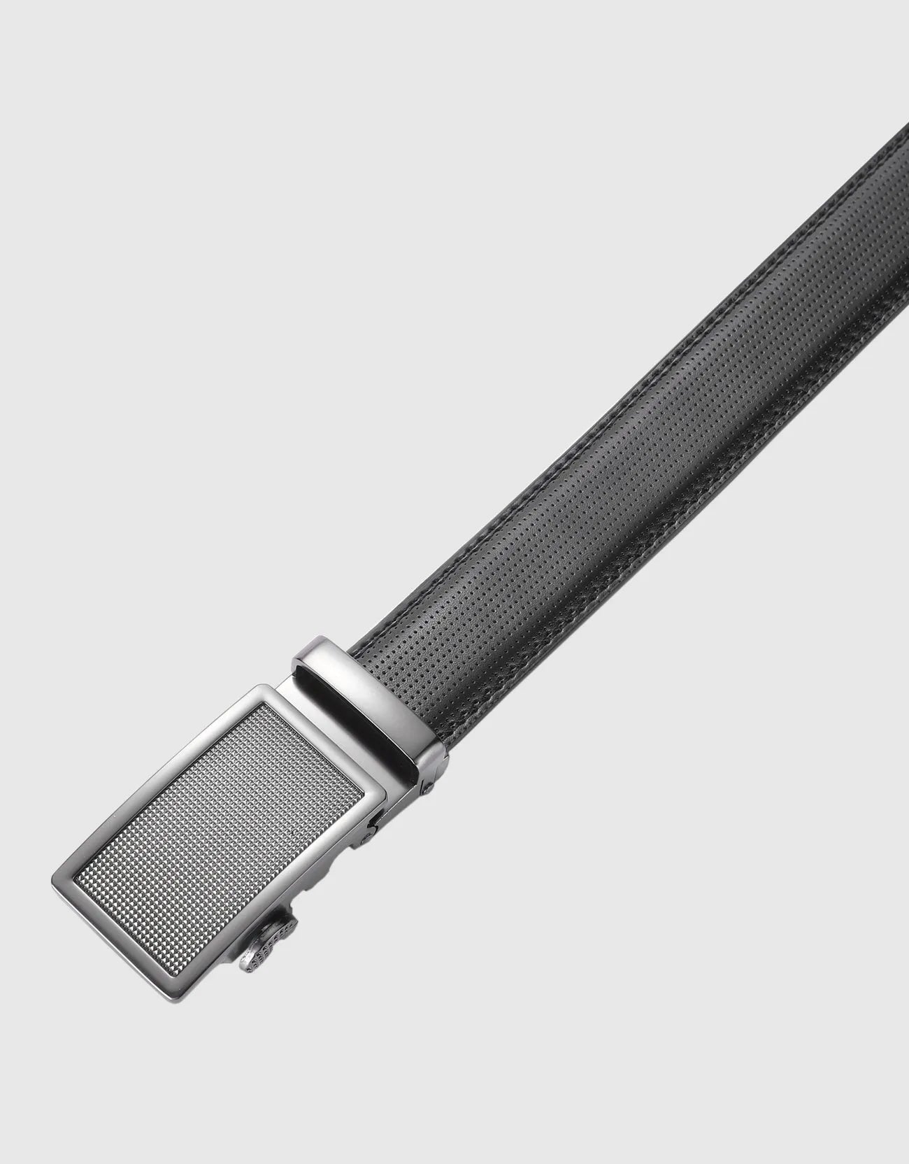 Adjustable from 28" to 44" Waist