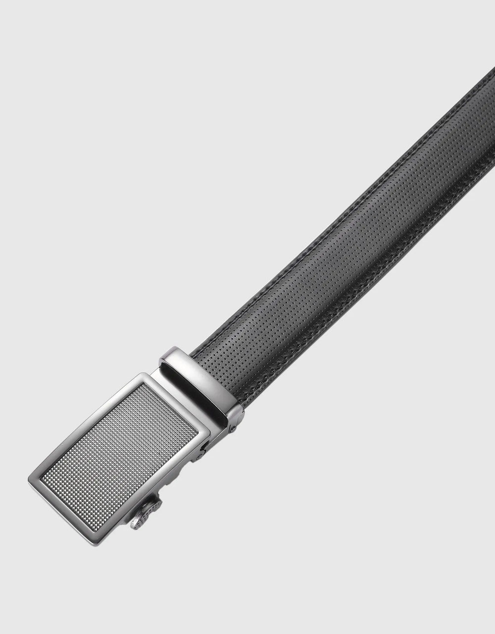 Adjustable from 28" to 44" Waist